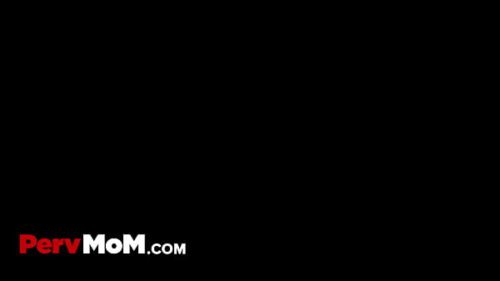 Peni Parker gostosa em fotos de buceta com pau no Xvideos HD