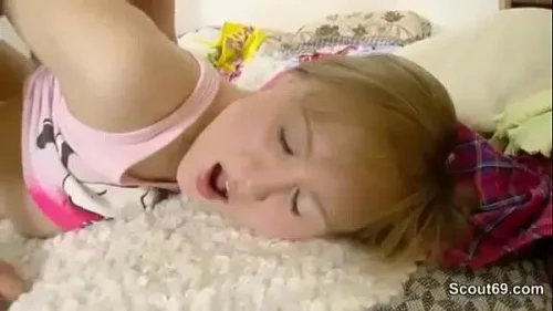 Videopornu Mostra Garota Linda e Teen Tem Anal Inesquecivel Com Caras