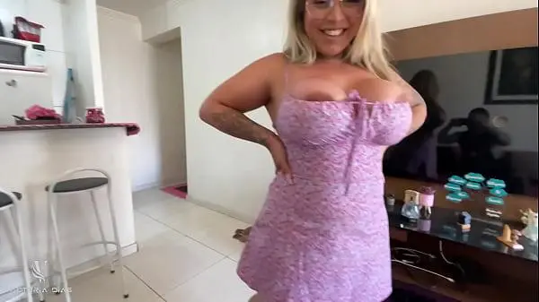 Loira brasileira safada fazendo sexo forte e bem gostoso