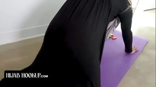 Gostosa de lingerie fodendo forte com Porno pirocudo